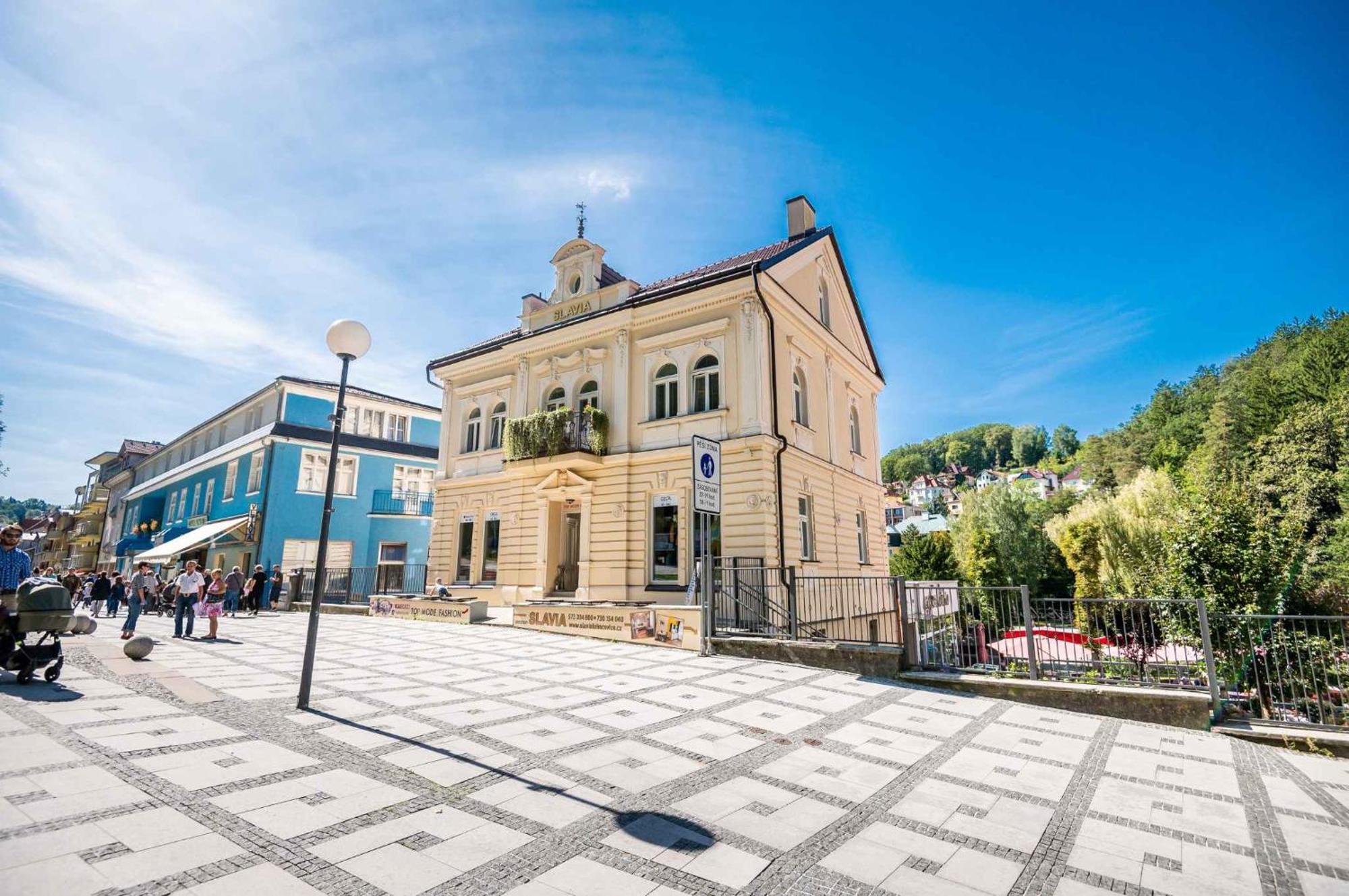 Vila Slavia Hotel Zlin Exterior photo